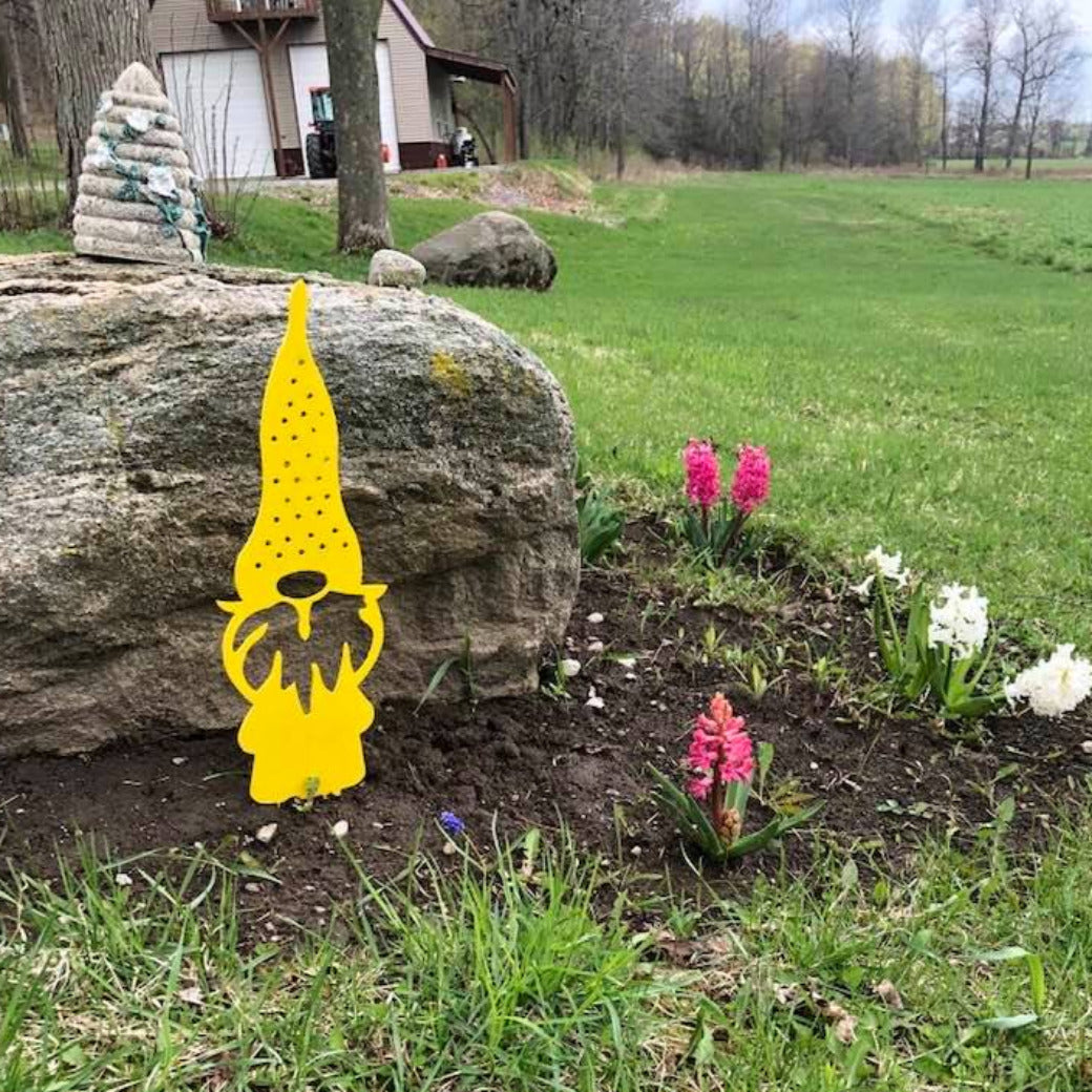 Metal Garden Gnome Stakes