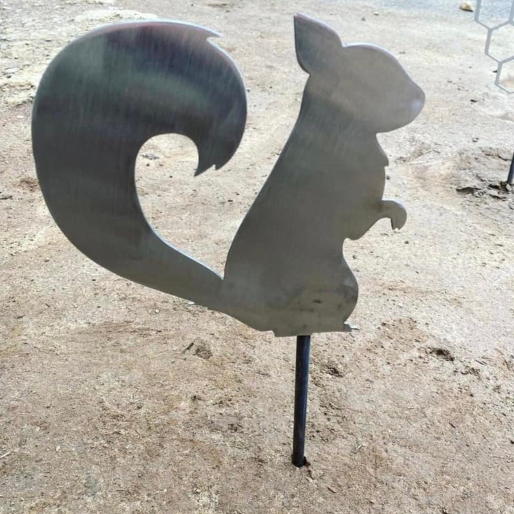 Metal Squirrel Stake - Squirrel Garden Stake - Squirrel Flower Bed Stake - Flower Bed Decor - Rusty Metal Garden Decor - Cute Squirrel Gift